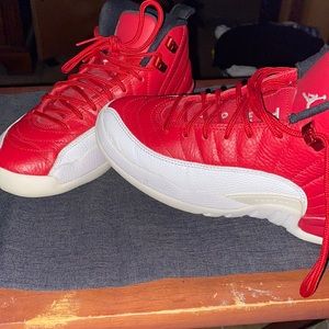 Boys Air Jordan retro 12